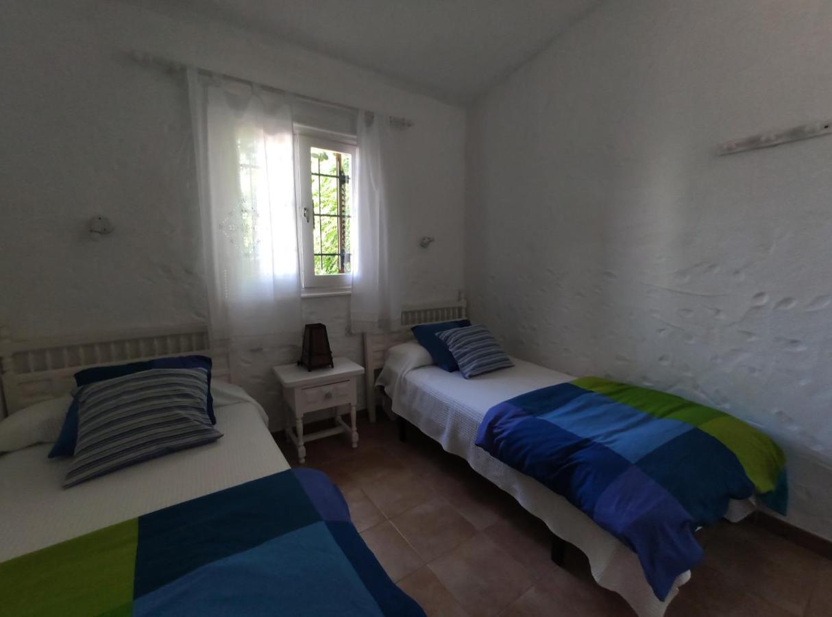 2 Bedroom Bungalow Next Yumbo Center. Free Parking بلايا ديل إنغلز المظهر الخارجي الصورة