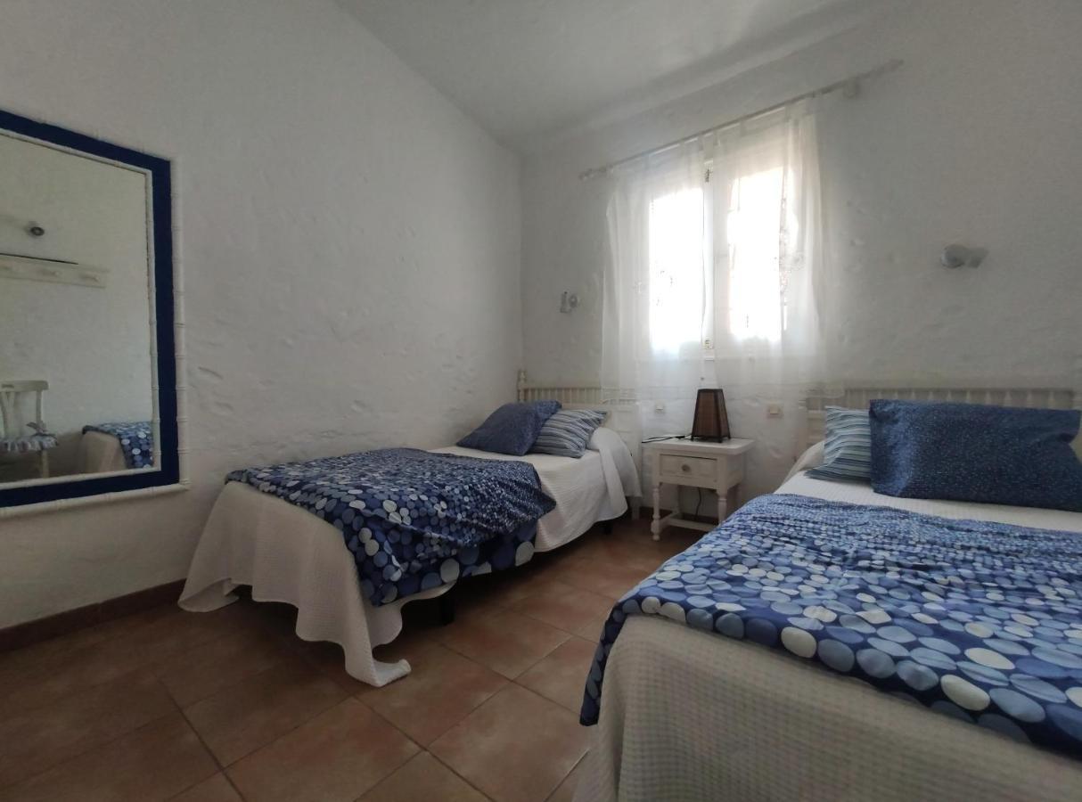 2 Bedroom Bungalow Next Yumbo Center. Free Parking بلايا ديل إنغلز المظهر الخارجي الصورة